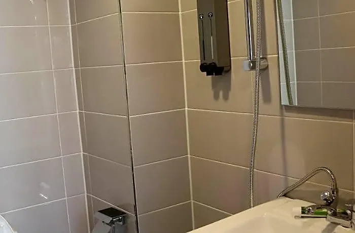 Hotel Zzzip In Hongdae