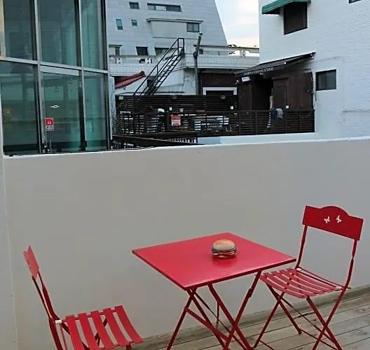 Hotel Zzzip In Hongdae 2*
