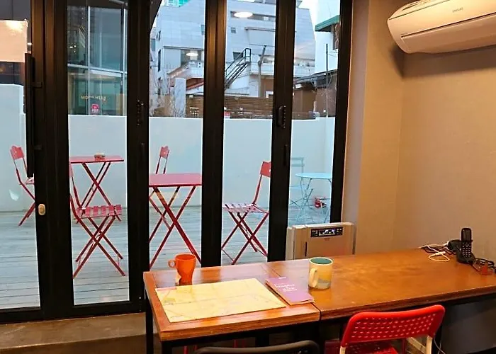 Hotel Zzzip In Hongdae 2*